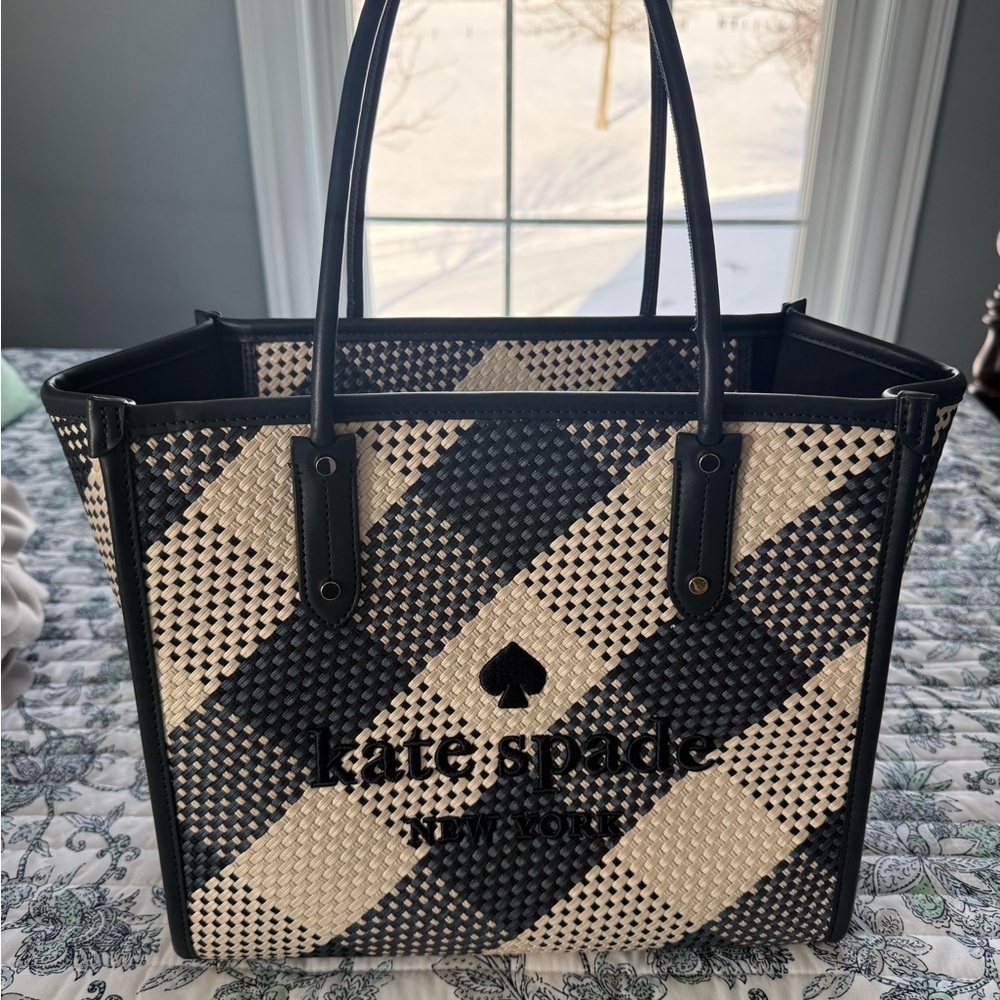 Kate Spade Navy and Cream Checkered Tote Bag